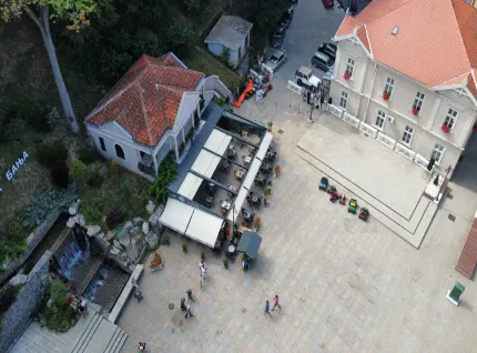 Restaurant interior showcase 1