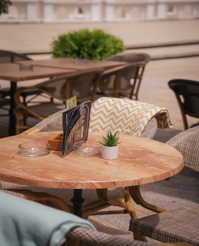 Restaurant inside showcase 1