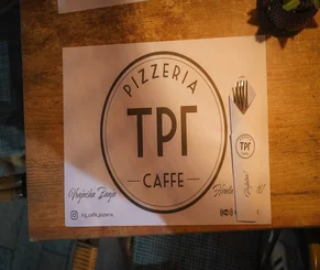 Restaurant inside showcase 3